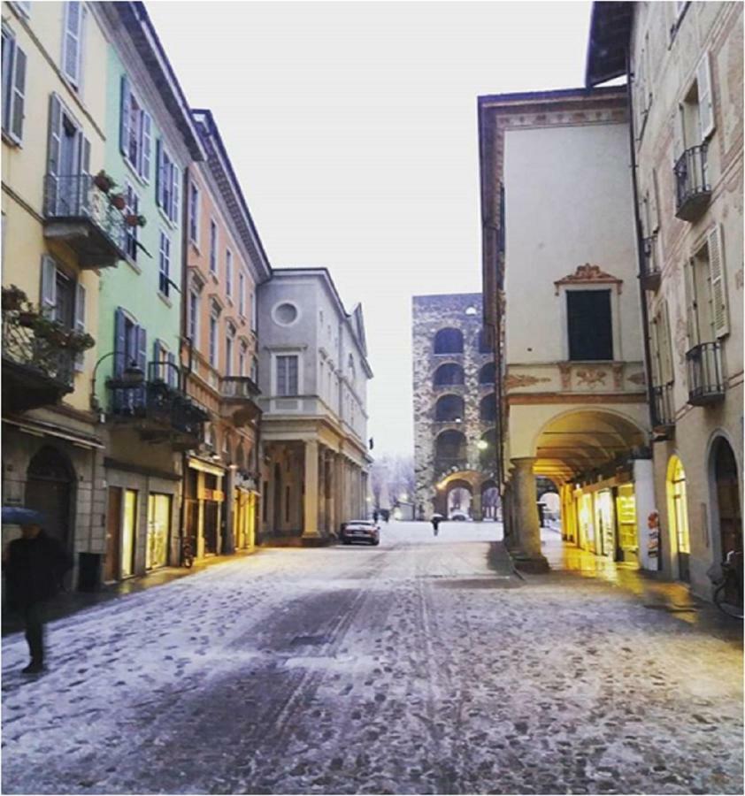 Le Quinte Del Duomo * Como
